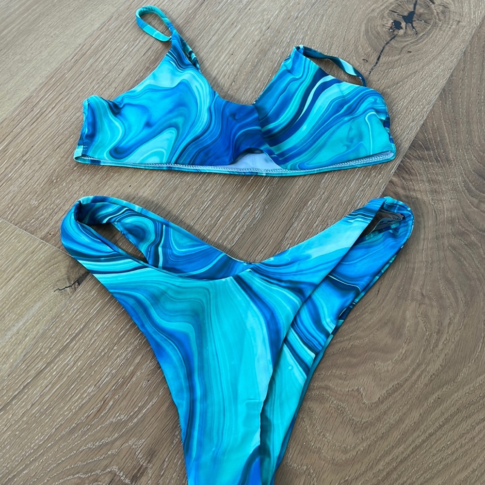 Shein swimsuit. Blue and green marble look. Size small. BRAND NEW